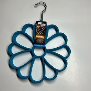 Velvet scarf organizer/hanger.